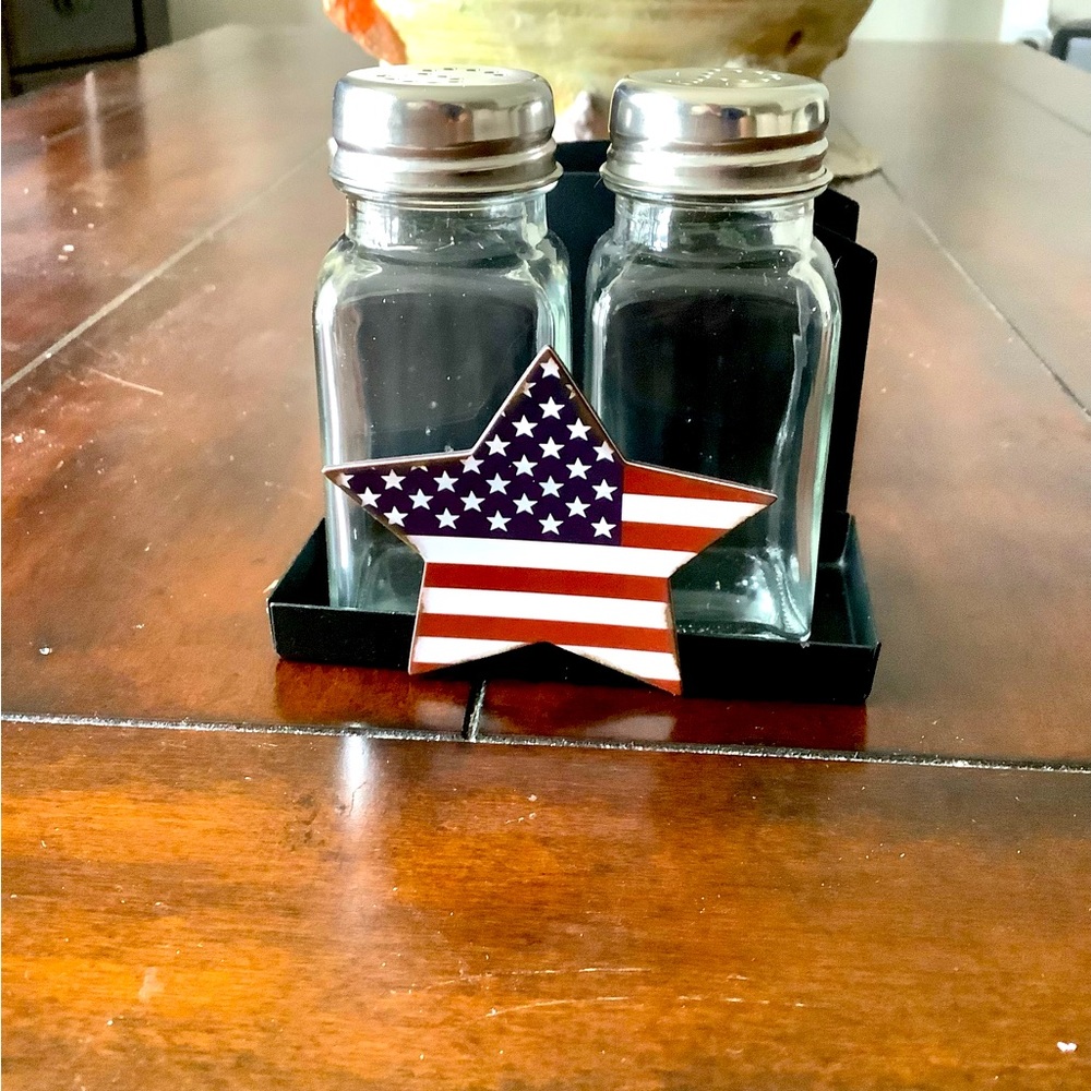 NEW - multi holiday salt and pepper shakers with napkin holder